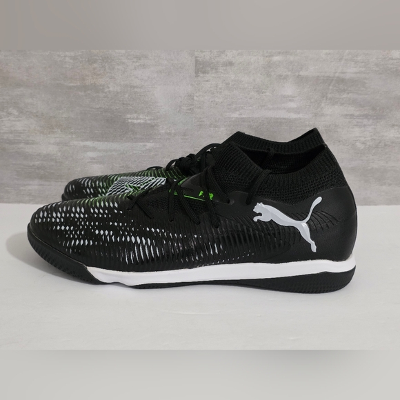 Puma Men's Black and White Athletic Shoes